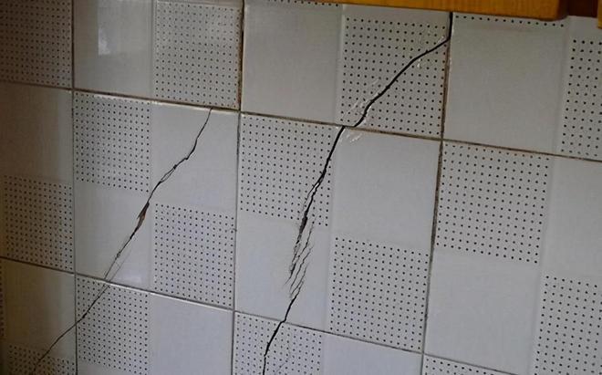 墙砖破了怎么补救图片(墙砖破了怎么补救图片视频)